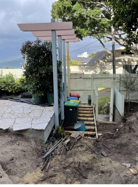 Bin bay with pergola, Bronte deck — The Decksmith
