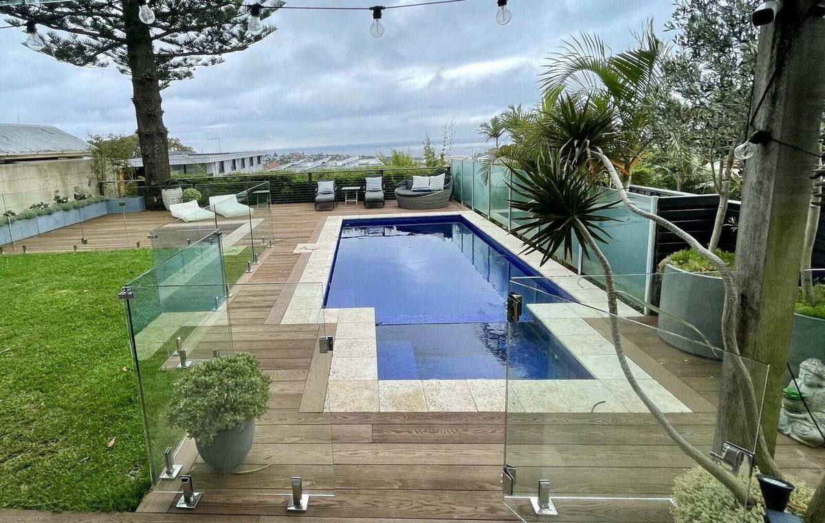 Millboard deck, Clovelly — The Decksmith